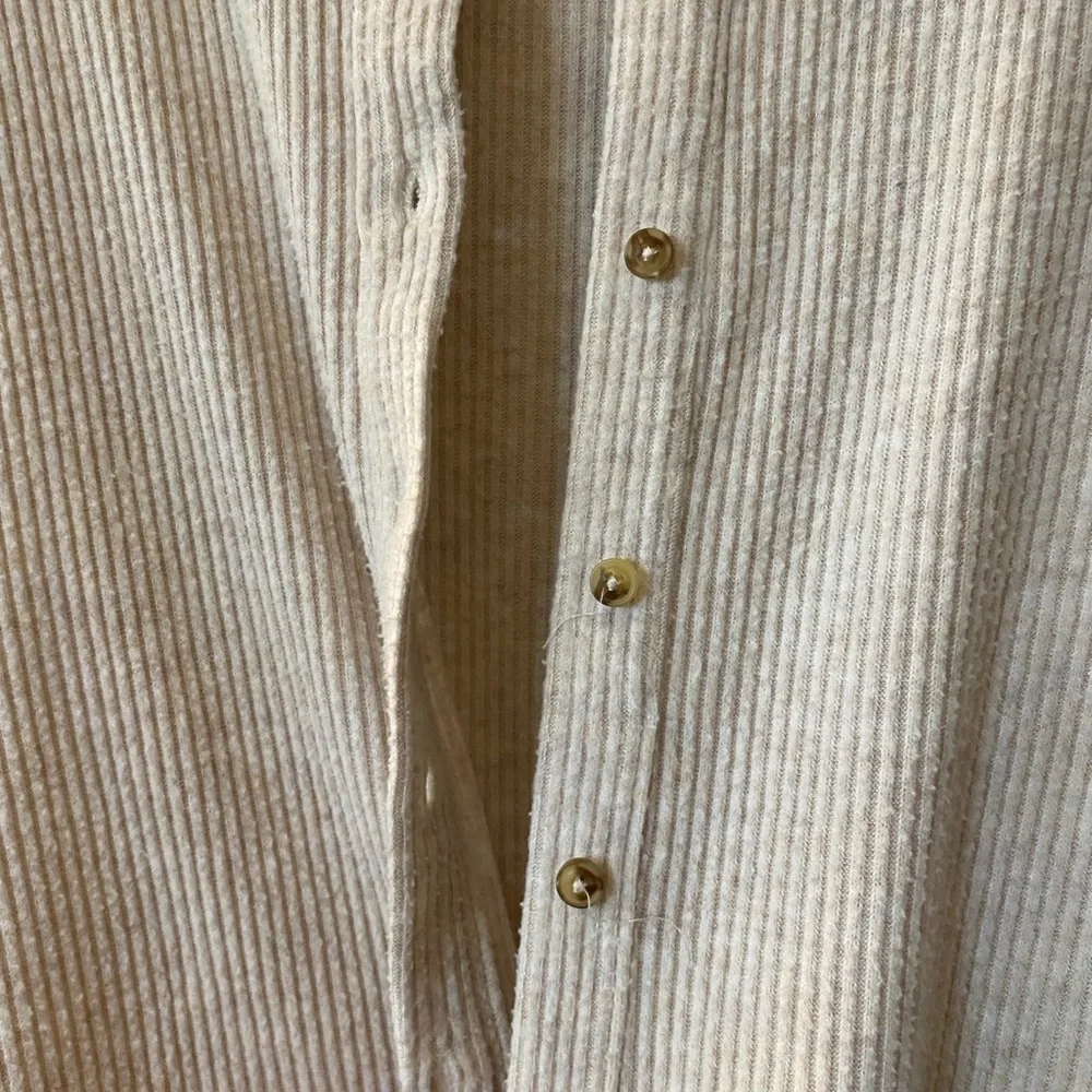 Universal Thread Beige Ribbed Sweater - Picture 3 of 3